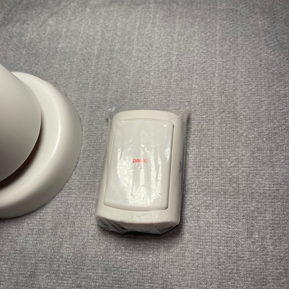 SimpliSafe Base and Wireless‎ Panic Button Alarm System Home Security - Picture 3 of 6
